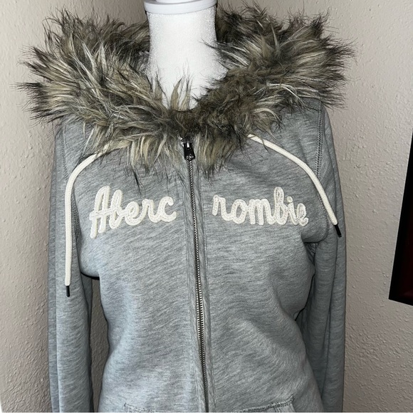 Vintage Y2K Abercrombie & Fitch 2000s Faux Fur Lined + Hooded Zip Jacket Sweater - Picture 3 of 10